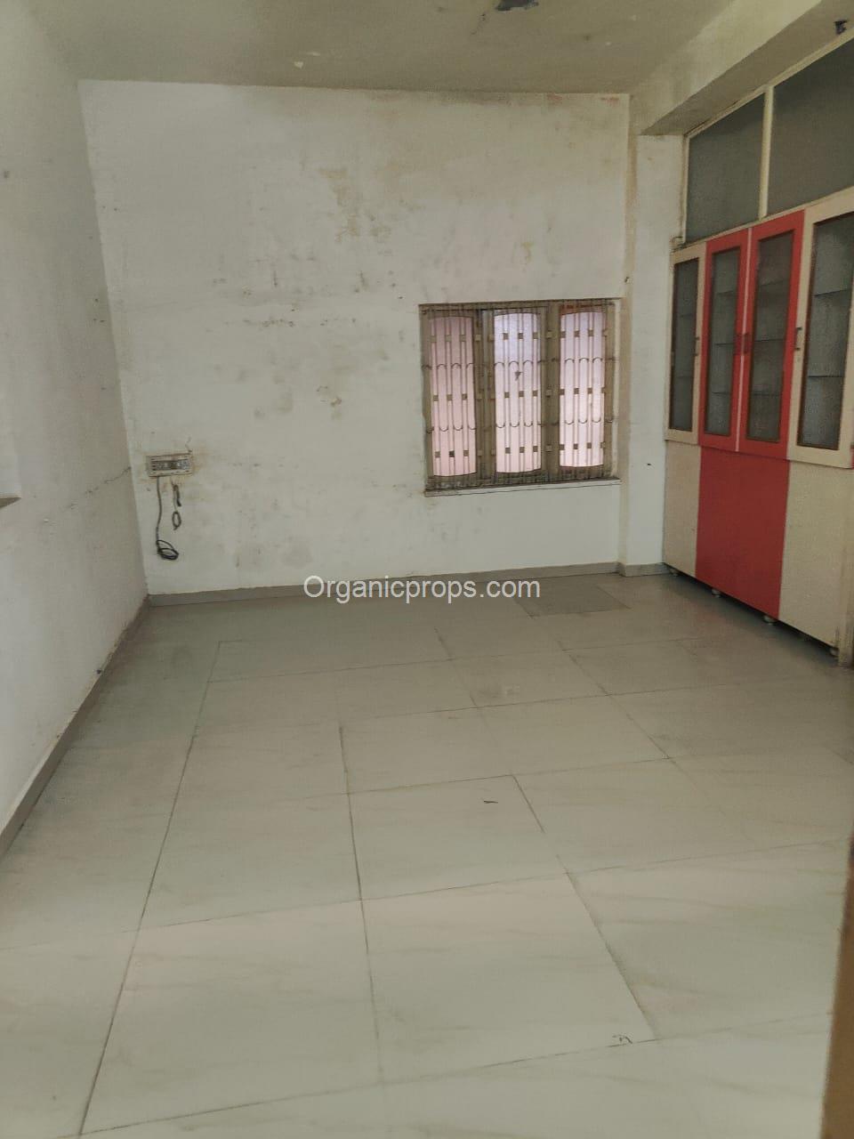 402 VAR BUNGLOW  PLOT ON SELL